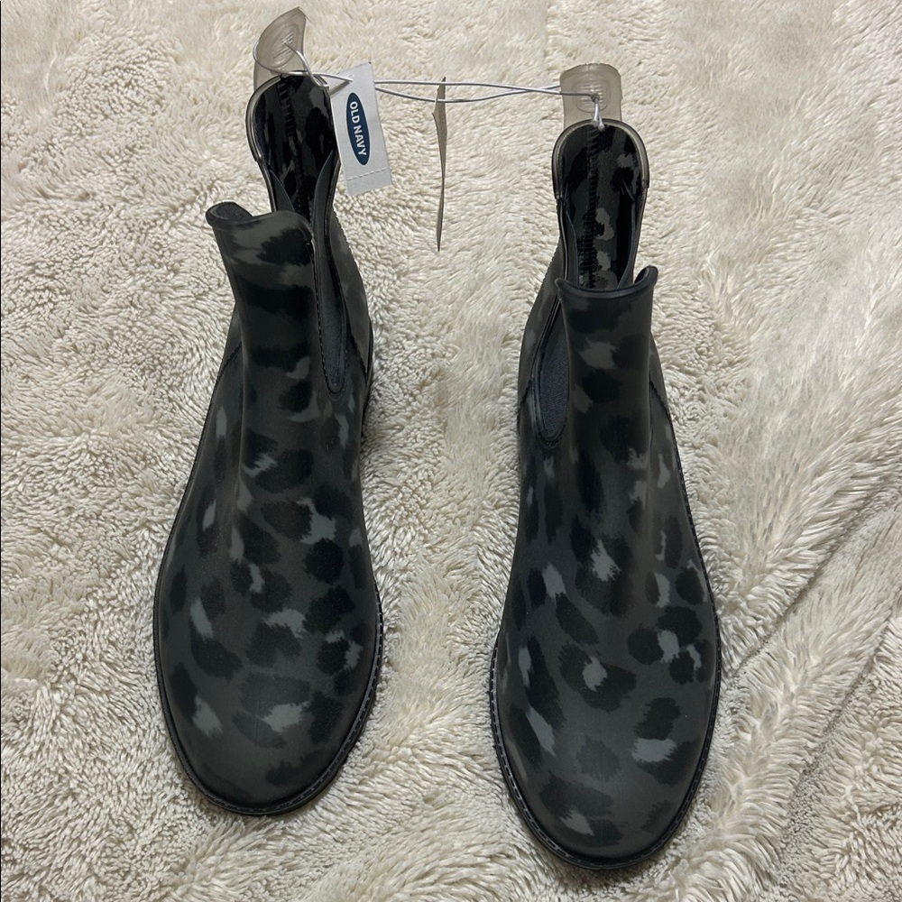 Old Navy Black Leopard Print Rain Boots